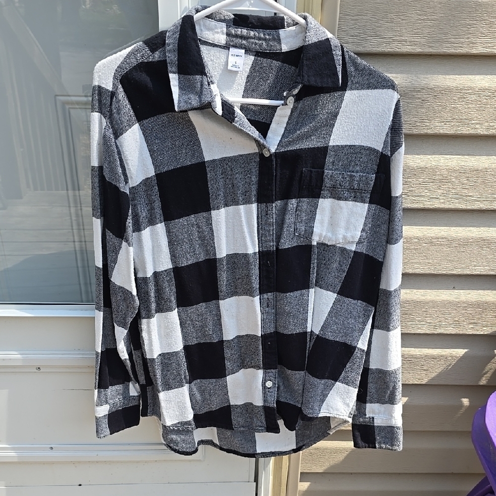 Old Navy Women's Plaid Button Up Shirt Small